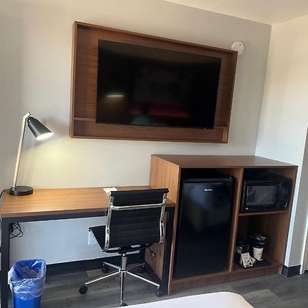 La Quinta Inn By Wyndham Amarillo Mid-City Bagian luar foto