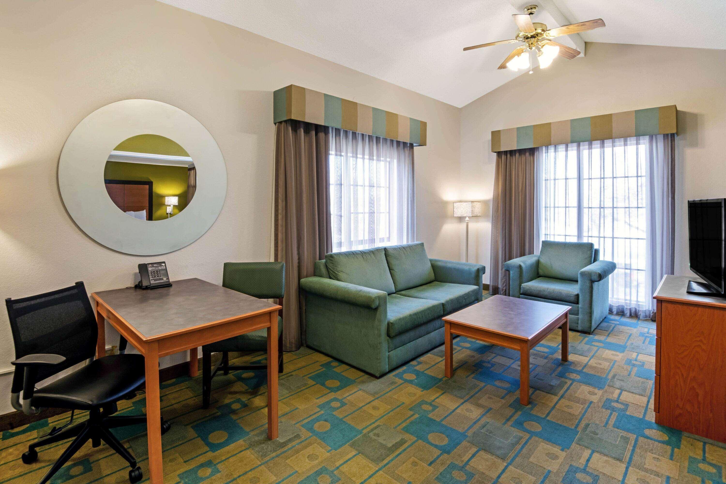 La Quinta Inn By Wyndham Amarillo Mid-City Bagian luar foto