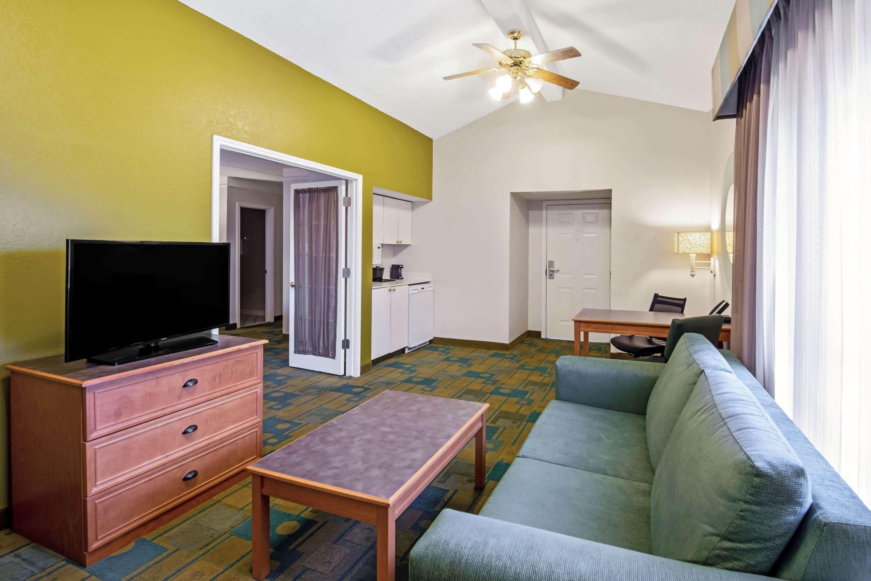 La Quinta Inn By Wyndham Amarillo Mid-City Bagian luar foto