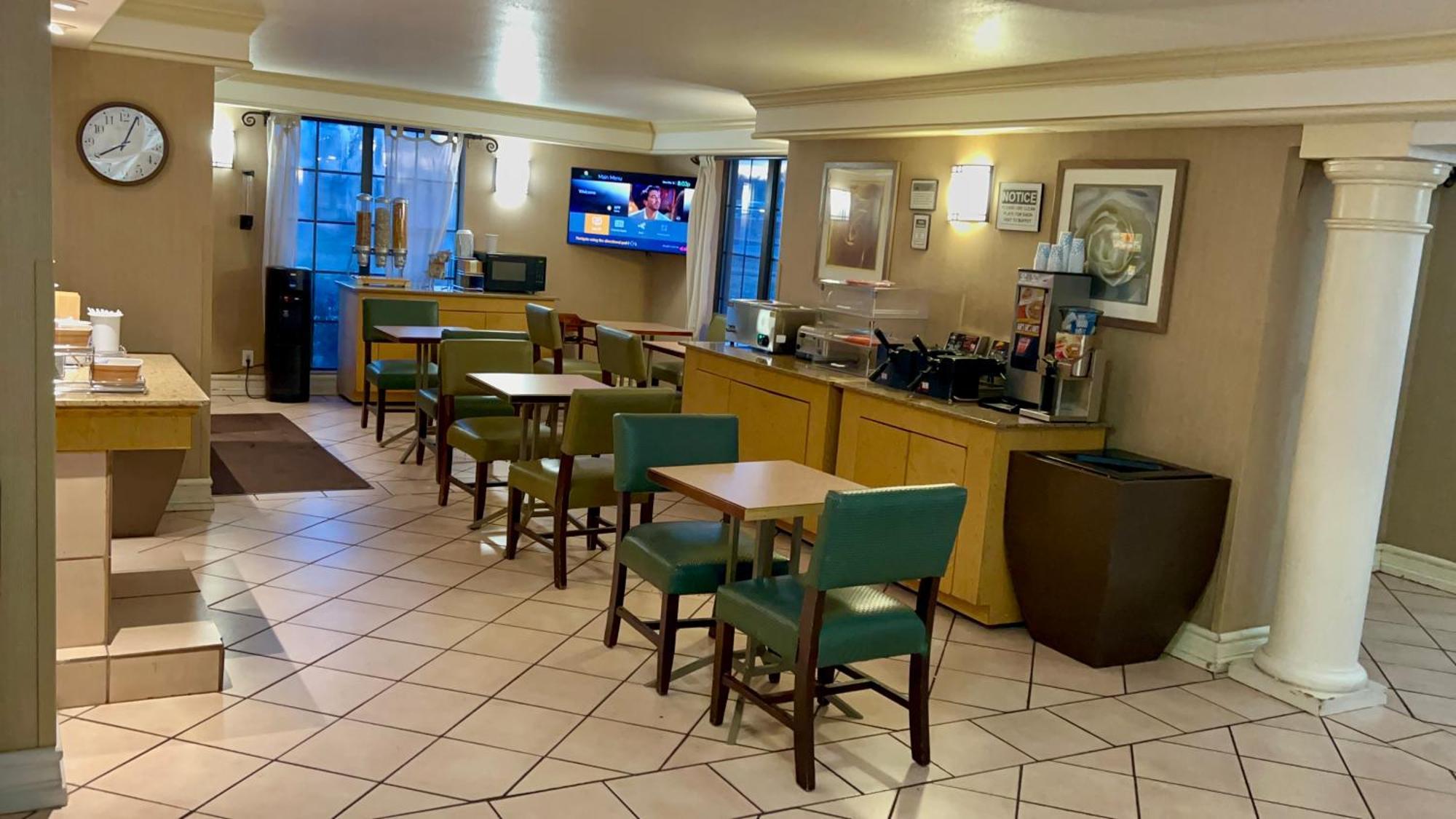 La Quinta Inn By Wyndham Amarillo Mid-City Bagian luar foto
